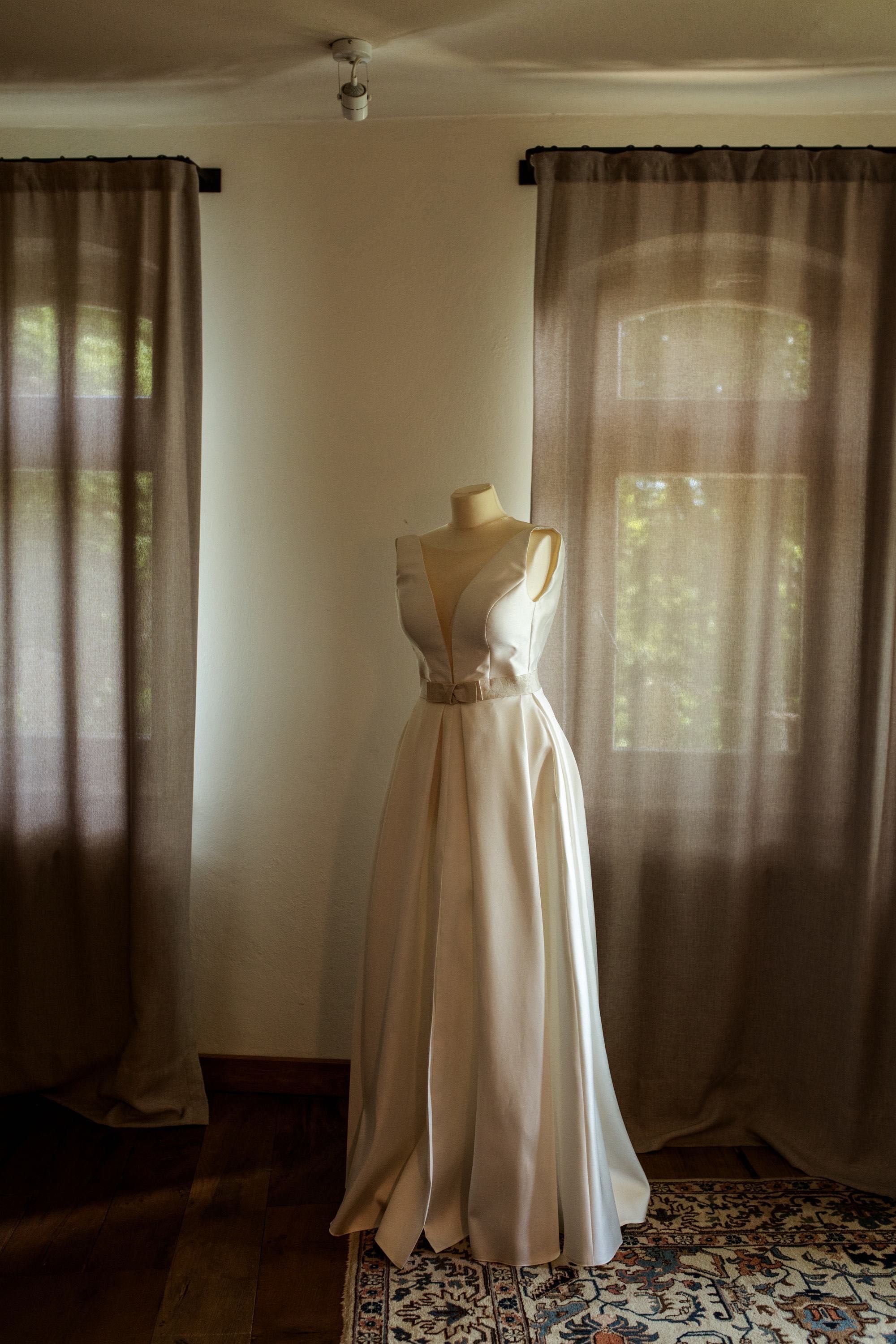 Ponadczasowa suknia ślubna - Brenda La Reina