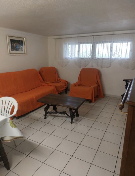Apartamento T1 em Alto Estanqueiro