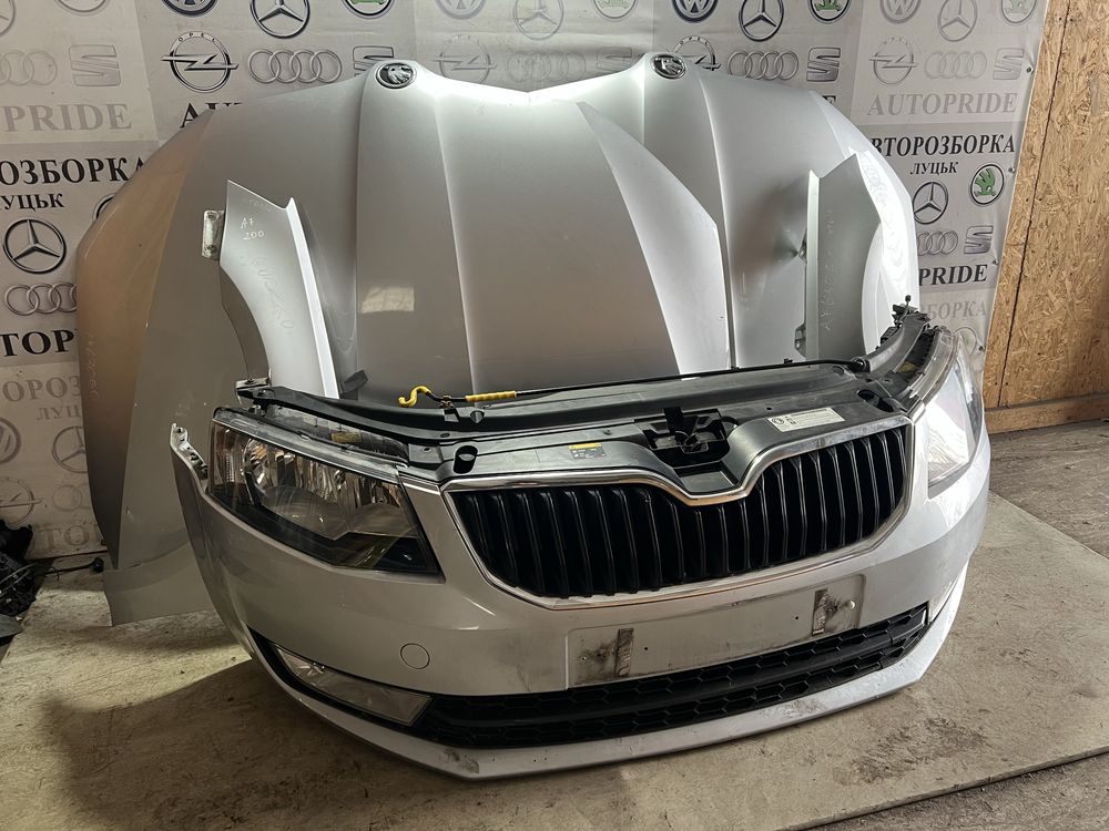 Бампер капот крило шкода Октавія а7 skoda oktavia a7 LA7W комплект