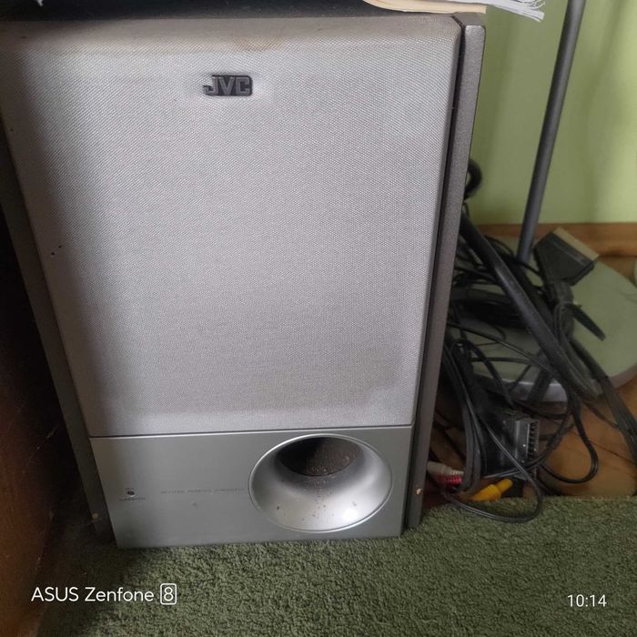 Kino domowe JVC, DVD, sub + 5 głośników ze stojakami