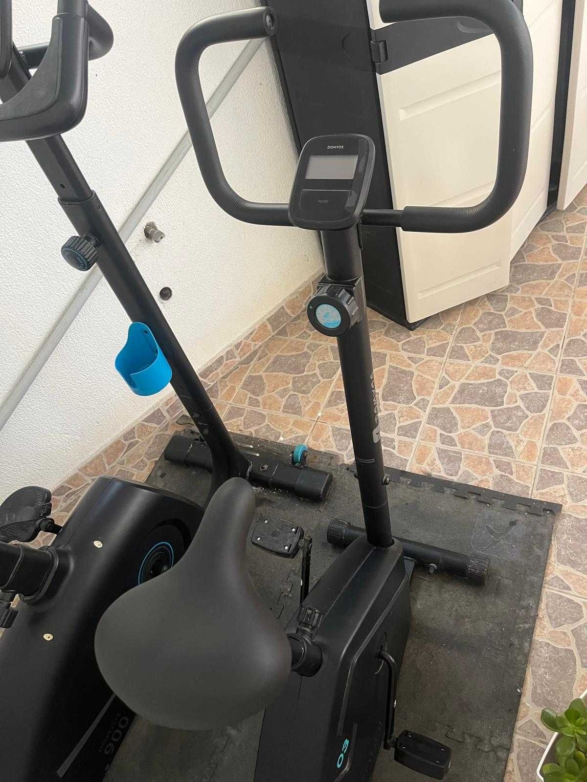 Bicicletas estáticas Domyos Essentials e EB900
