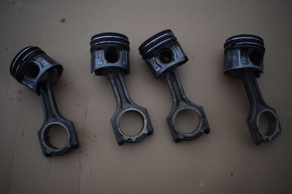 korbowód tłok nominał Kia Sorento II 2.2 CRDI 10R. D4HB