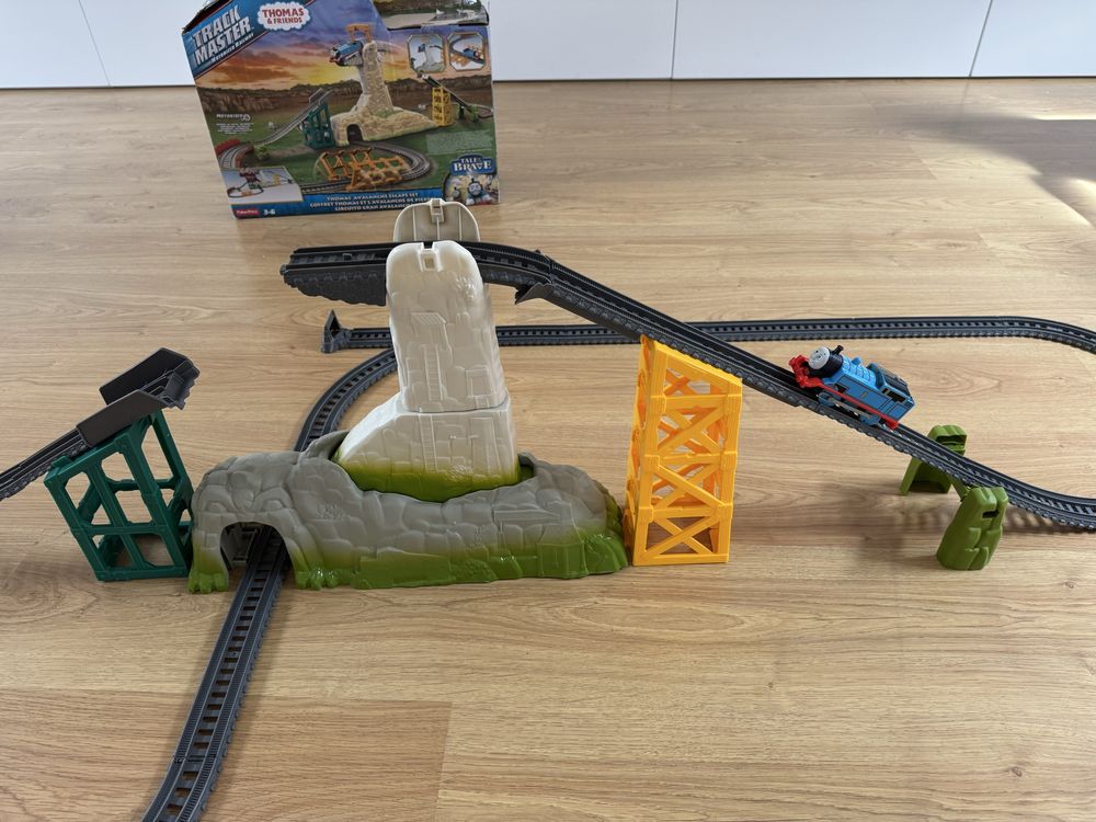 Thomas & Friends Avalanche Escape Trackmaster