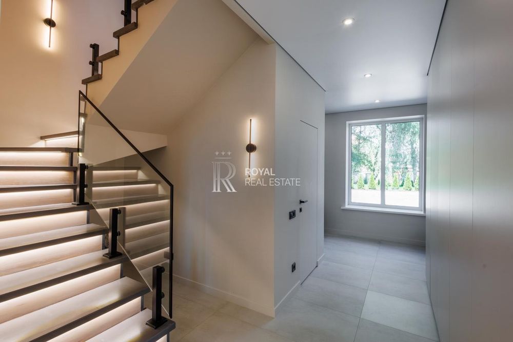 Продаж будинку Київ 4к 142м2 Русанівські Сади Дніпровський