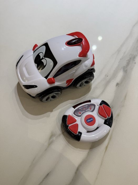 Машинка на радиоуправлении "Rocket the Crossover"