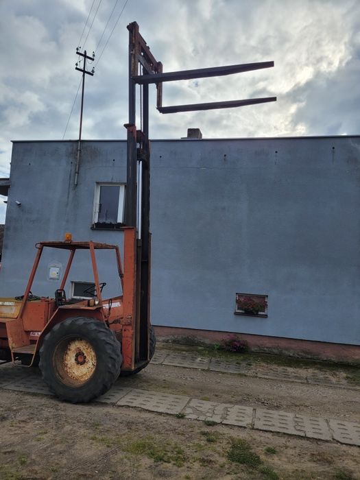 Wuzek widlowy terenowy manitou 4x4