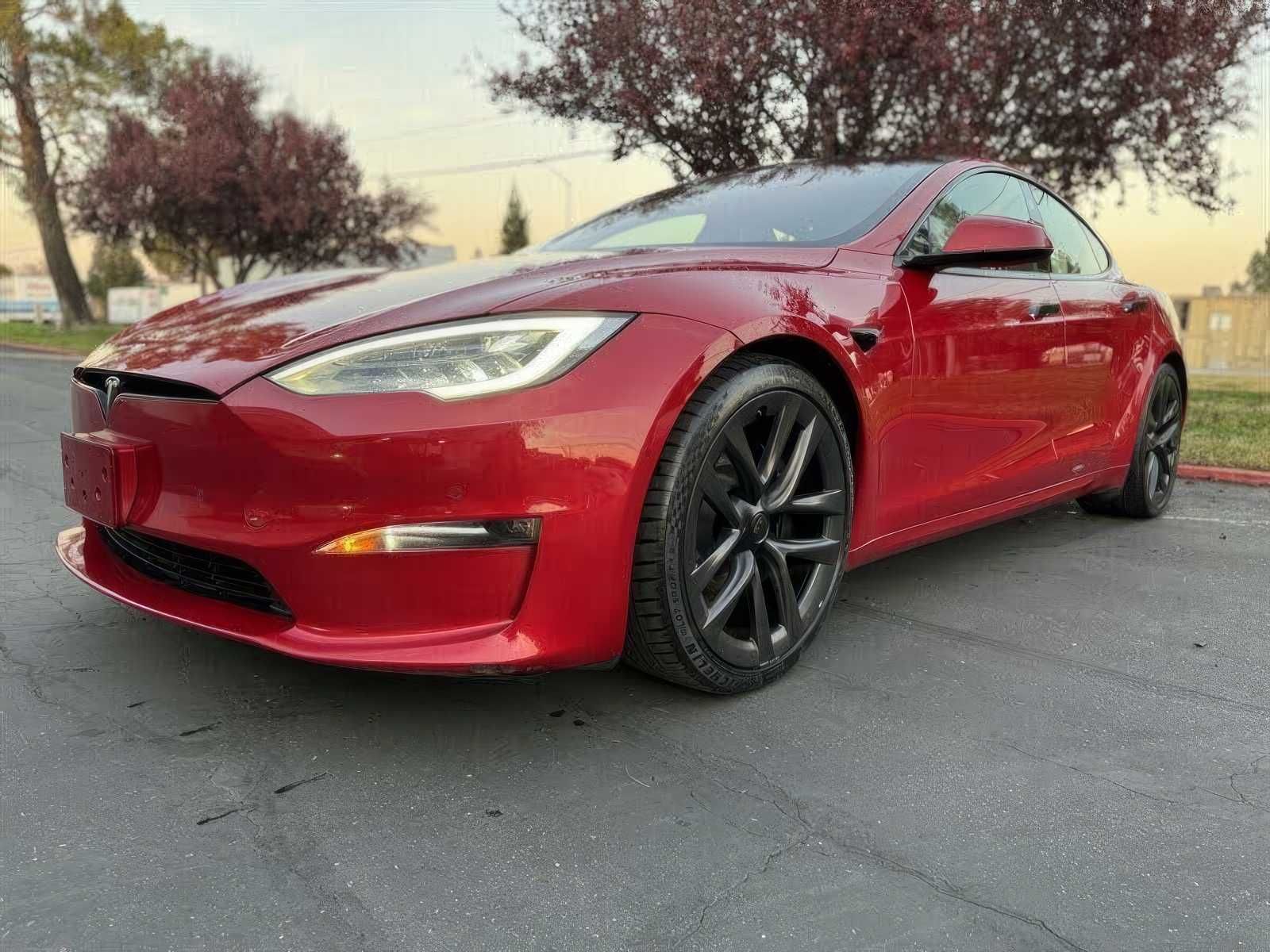 2021 Tesla Model S Plaid