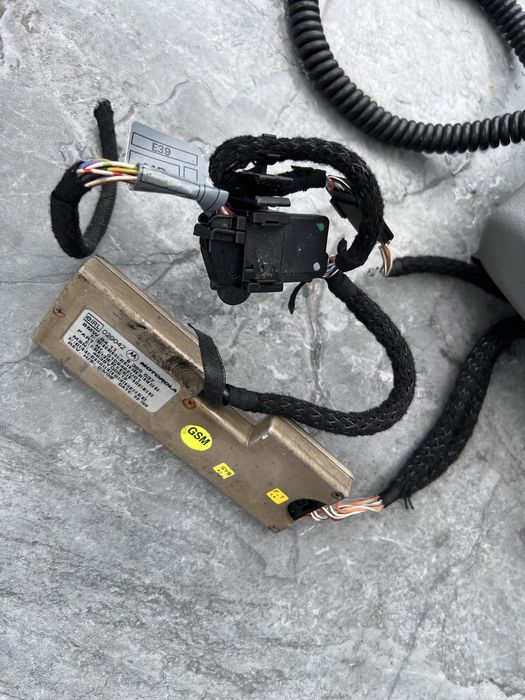 Підокітник З Телефоном БМВ Е39 Подлокотник Видвижний BMW 5 Серія