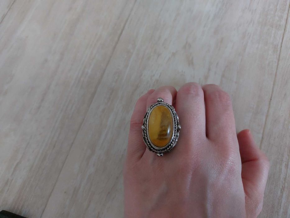 Pierścionek pierścień duży metaloplastyka PRL