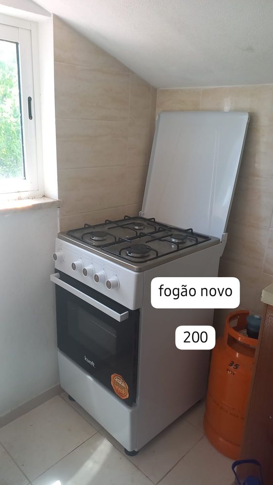 Fogao 4 bocas e forno