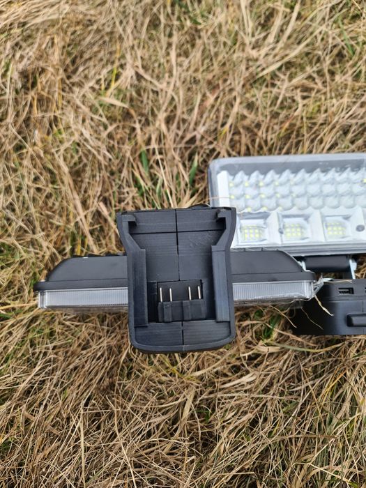 Прожектор Milwaukee та Dewalt Лампа Фонарь  Адаптер