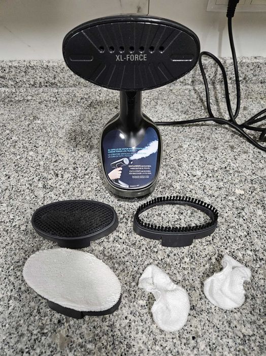 Escova de Engomar a Vapor ROWENTA DR8270D1