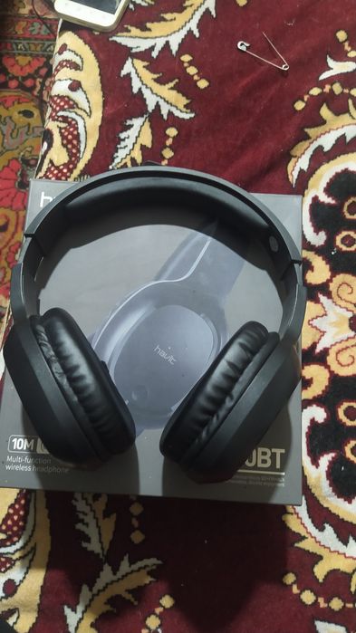 Продам блютуз навушники