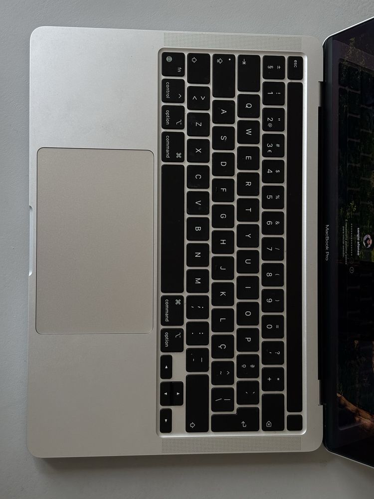 MAcBook Pro 13-inch  16G Ram / 512GB SSD