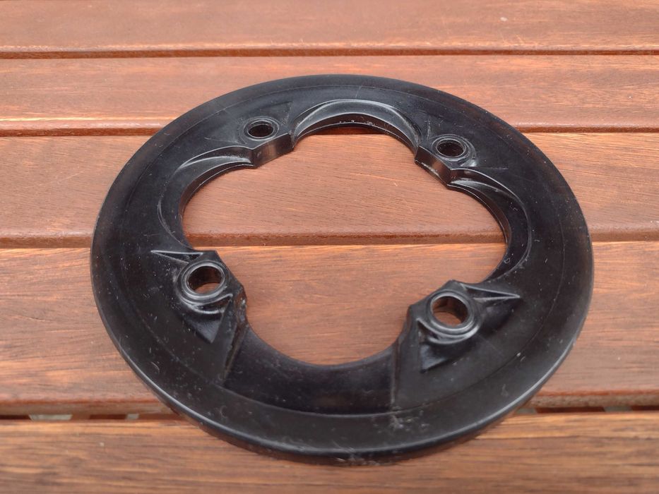 Truvativ rockguard osłona zębatki 4x104