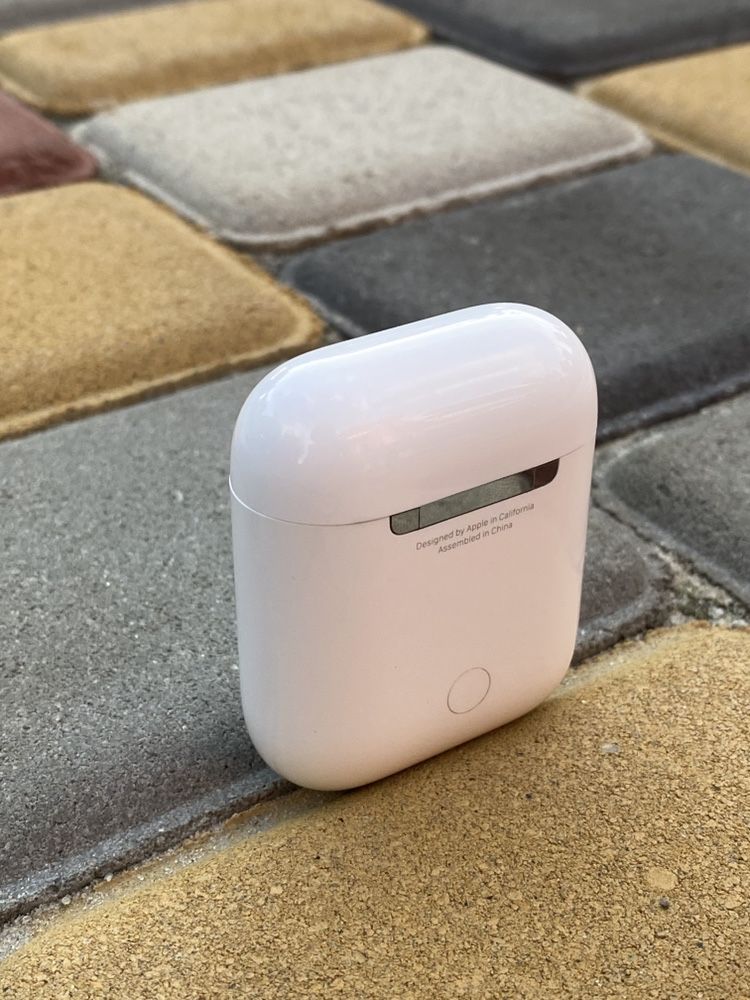 Кейс,Футляр,Бокс,Чехол,Коробка Apple Airpods  Charging Case Киев