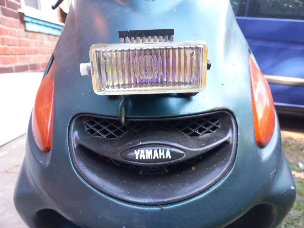 Скутер Yamaha grand axis 100