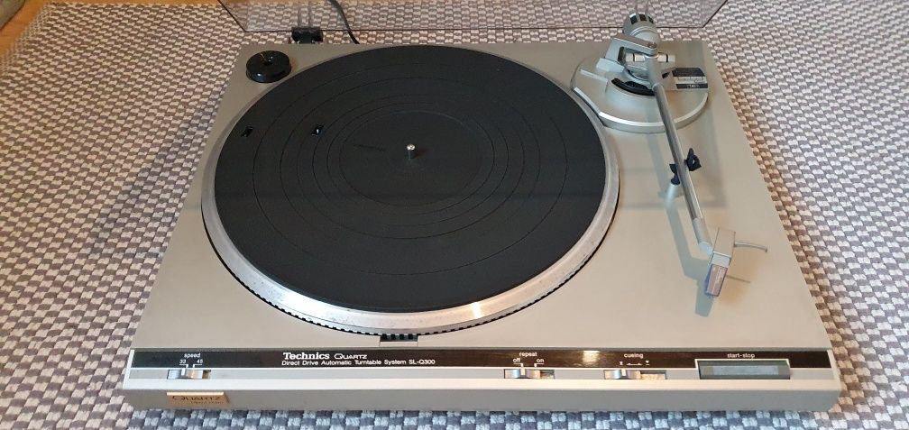 Technics SL-Q300, gramofon automatyczny