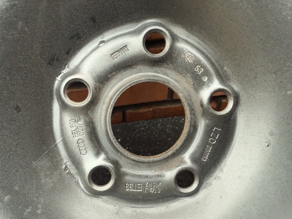 Резина зима CONTINENTAL 195 65 15 6мм та диски 5 112 ET33  DIa 57.1