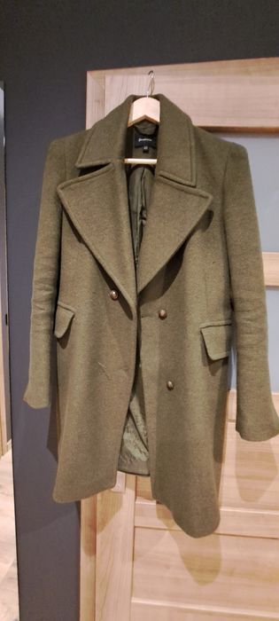 Płaszcz stradivarius M khaki piękny