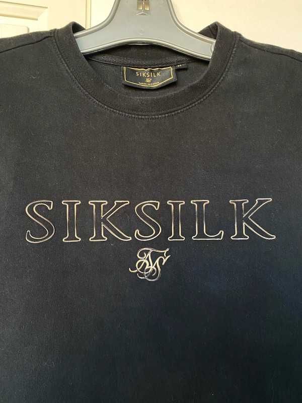 Czarna Bluza Hoodie Siksilk