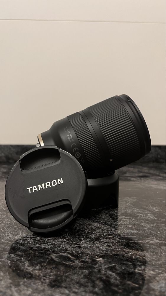 Lente Tamron 17-28mm