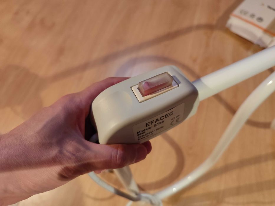 Toalheiro elétrico EFACEC