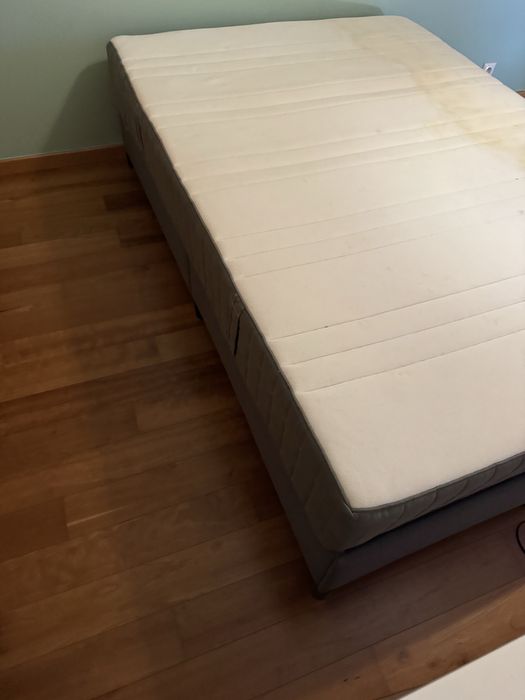 Cama 1,40x2 mais colchao