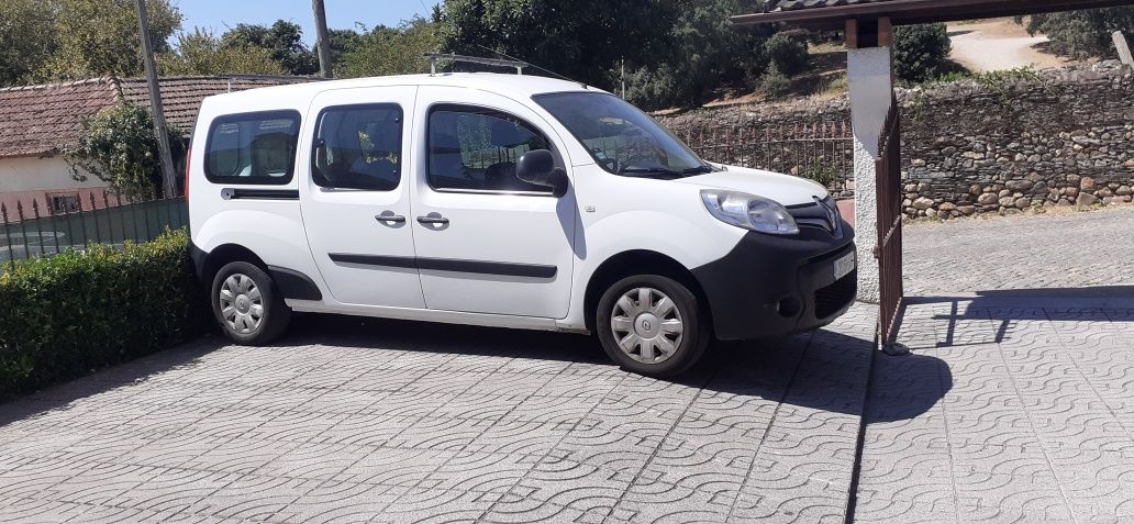 Renault kangoo  5lugares
