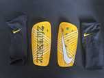 Caneleias Nike Mercurial Neymar - tamanho M