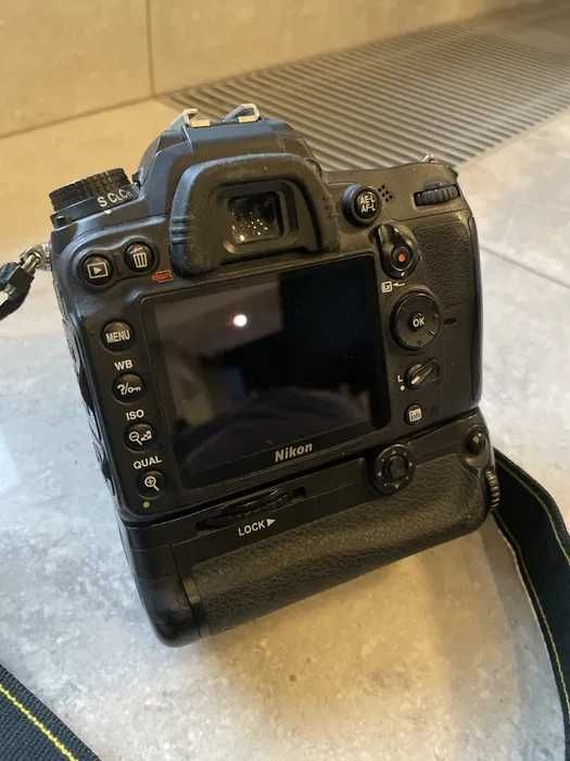 Фотоапарат Нікон Nikon d7000