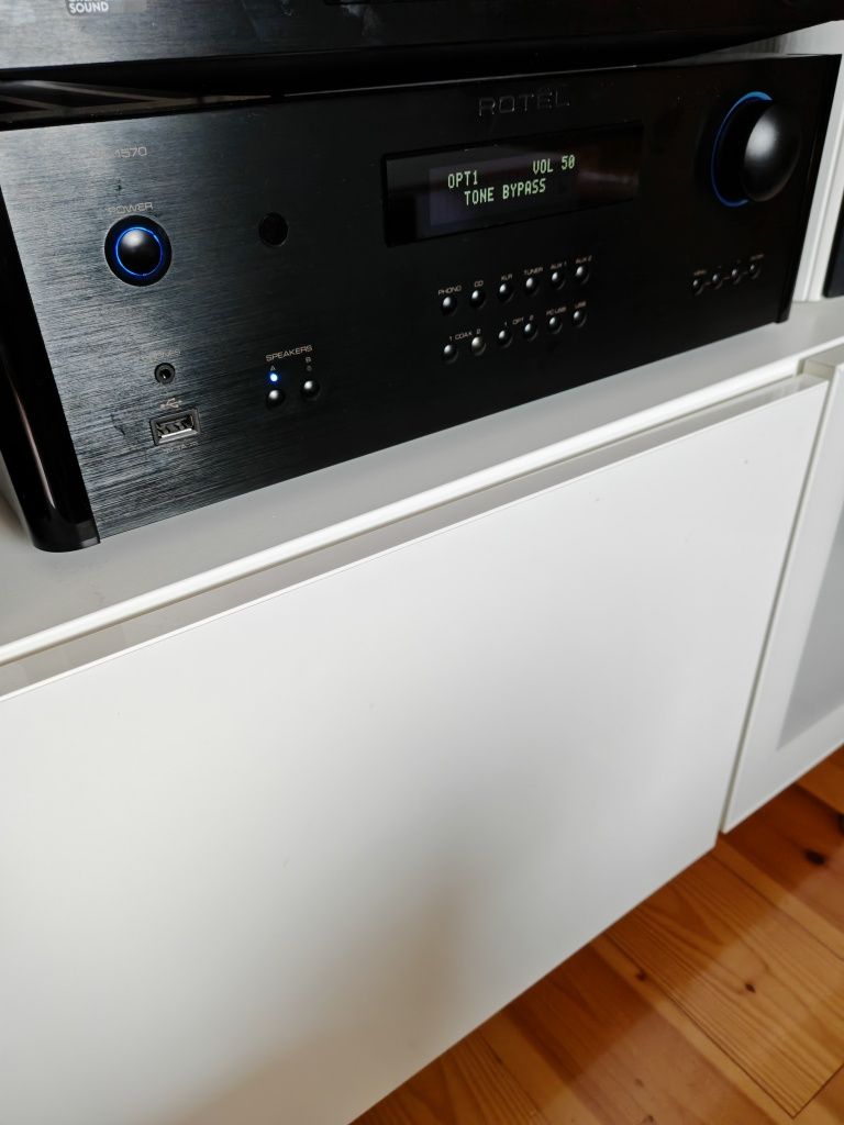 Wysokiej klasy Wzmacniacz  Rotel RA 1570 XLR Kombajn Bluetooth Phono O