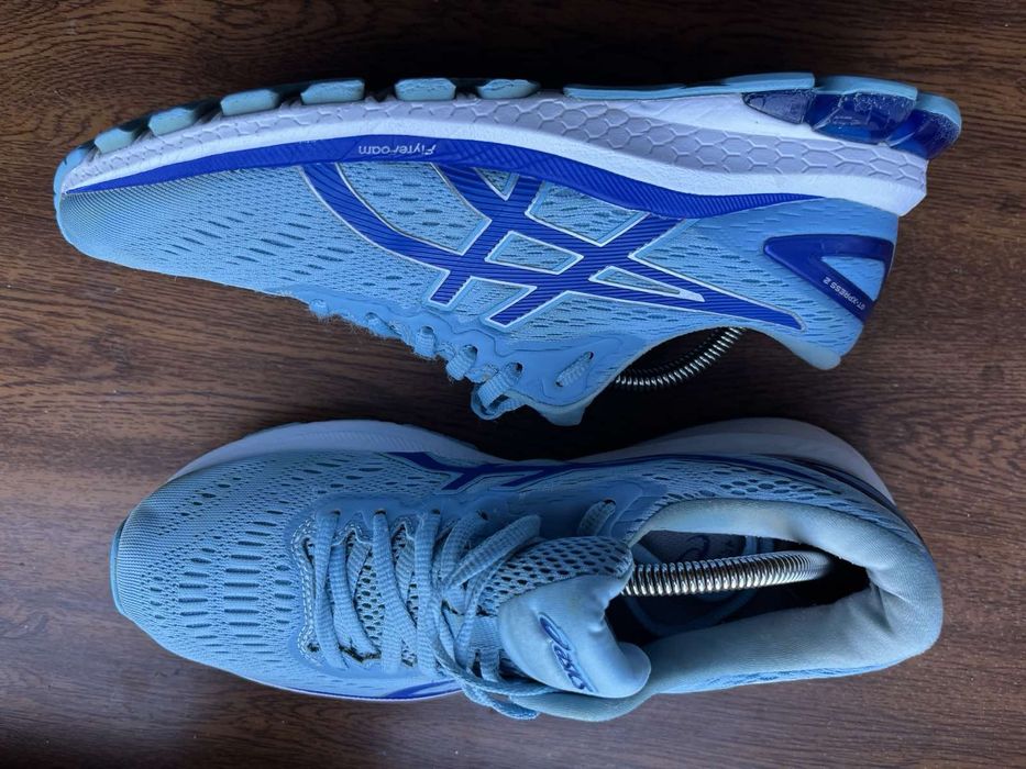 Кросівки 40 розмір ASICS gel