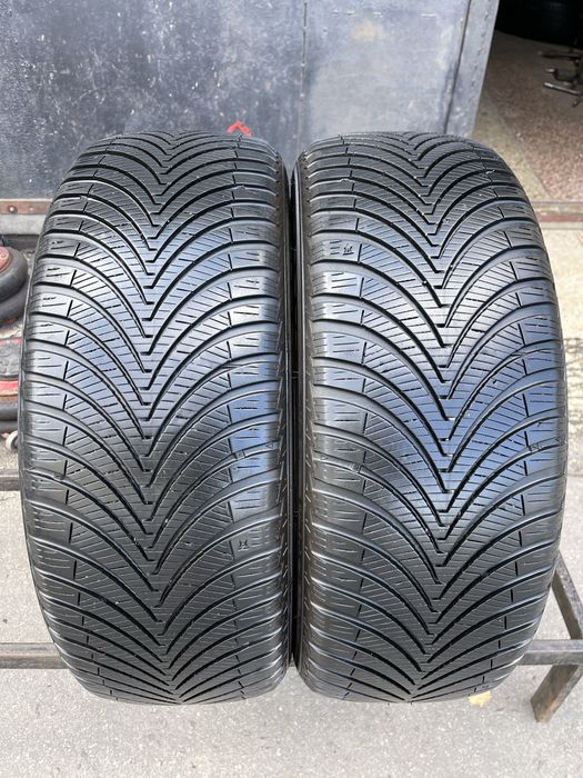 Шини 215/55/17 Kumho Solus4S All season 2шт 2022рік