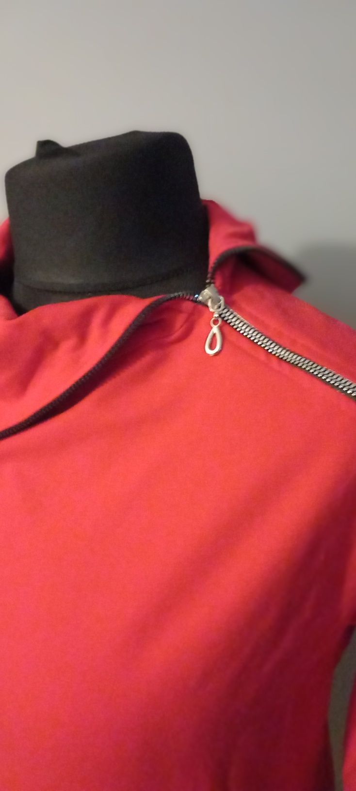 Dres czerwono, czarny LA..MU