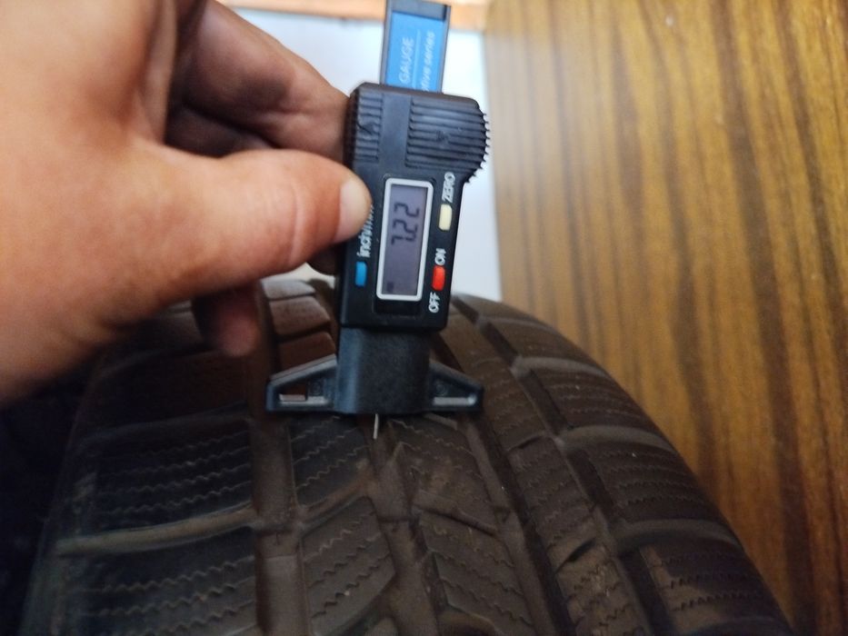 Продам шини бу пару комплект в гарному стані різних брендів.