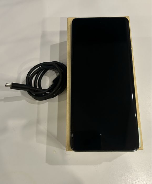 Motorola Egde 40 neo,12/256Gb,stan idelany !!