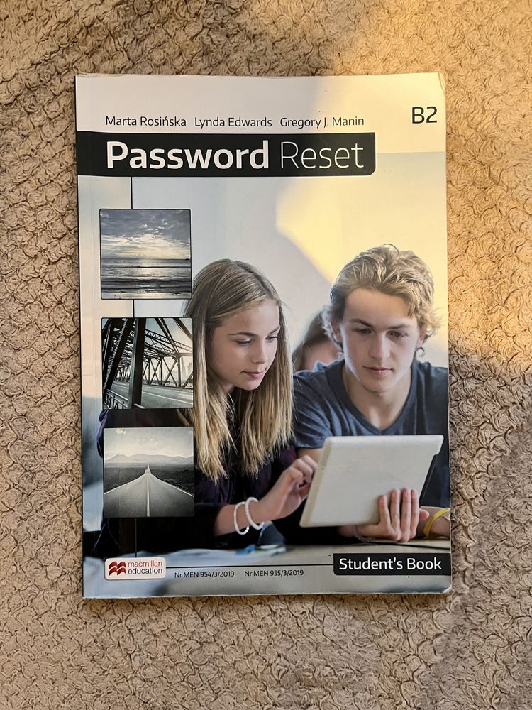 Podręcznik do języka angielskiego Password Reset B2