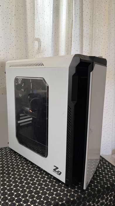 Komputer stacjonarny i7-7700 / GTX 1650 / 16GB RAM / SSD / Windows 10