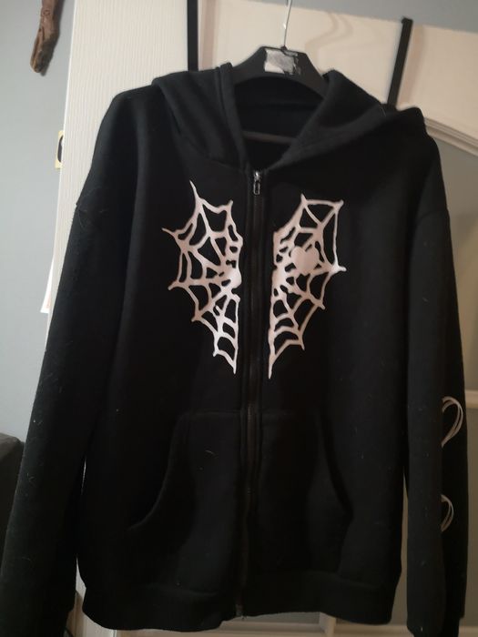 Bluza z kapturem z motywem pajęczyny