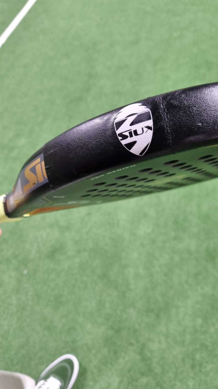 Raquete padel Siux black carbon luxury