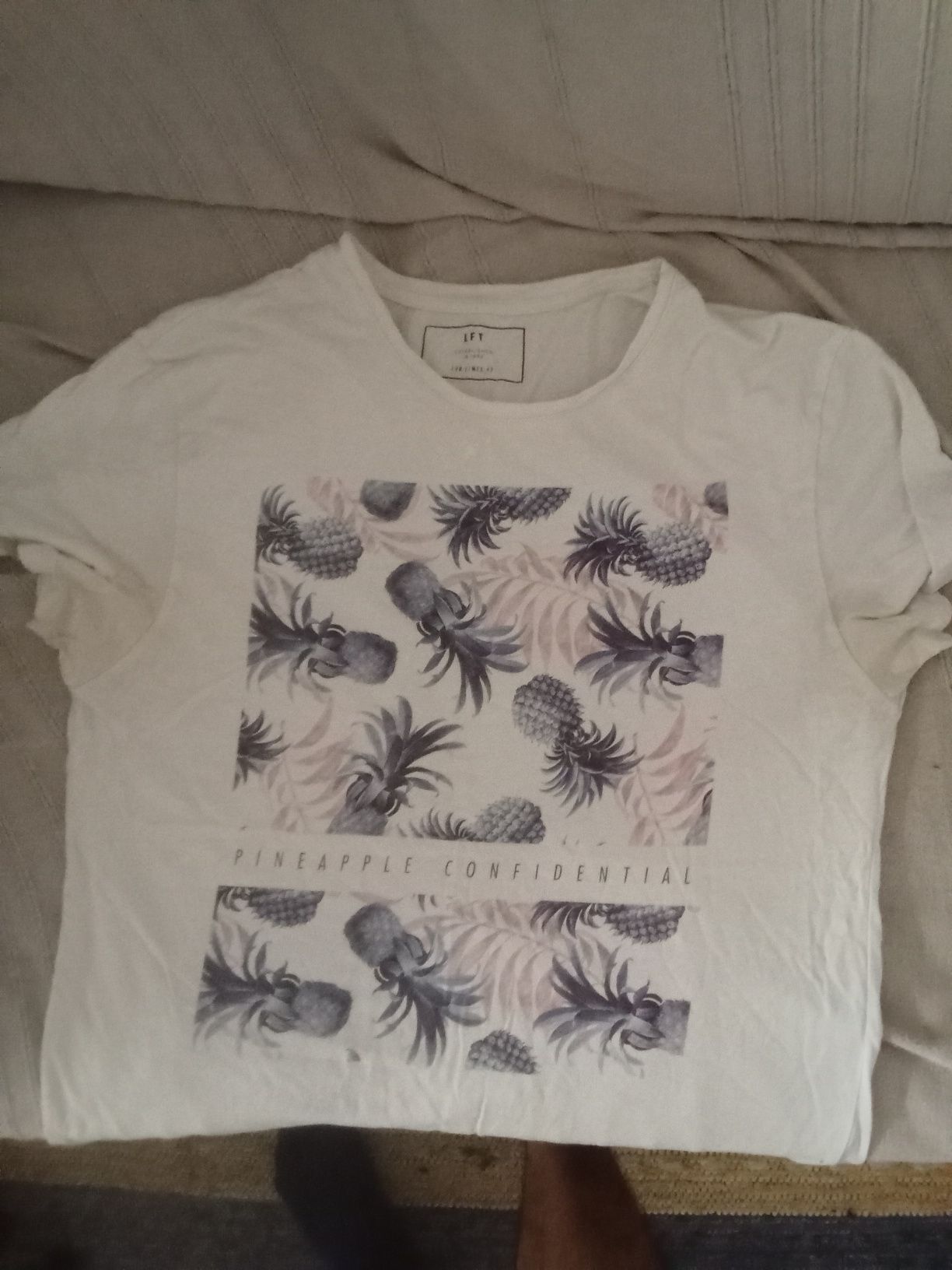 T-shirt Lefties branca