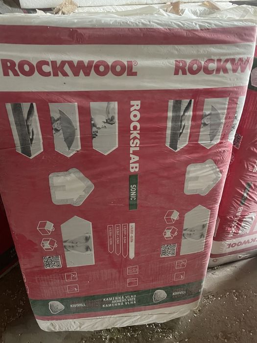 Wełna skalna Rockwool grubość 100 mm w rolce 5 m2