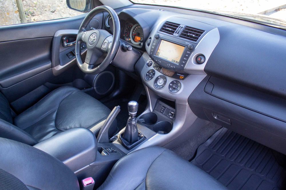 Toyota RAV4 2.2 D-CAT 177cv