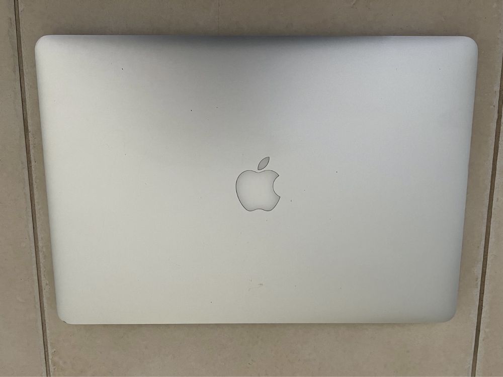 Macbook Pro 15 Mid 2015