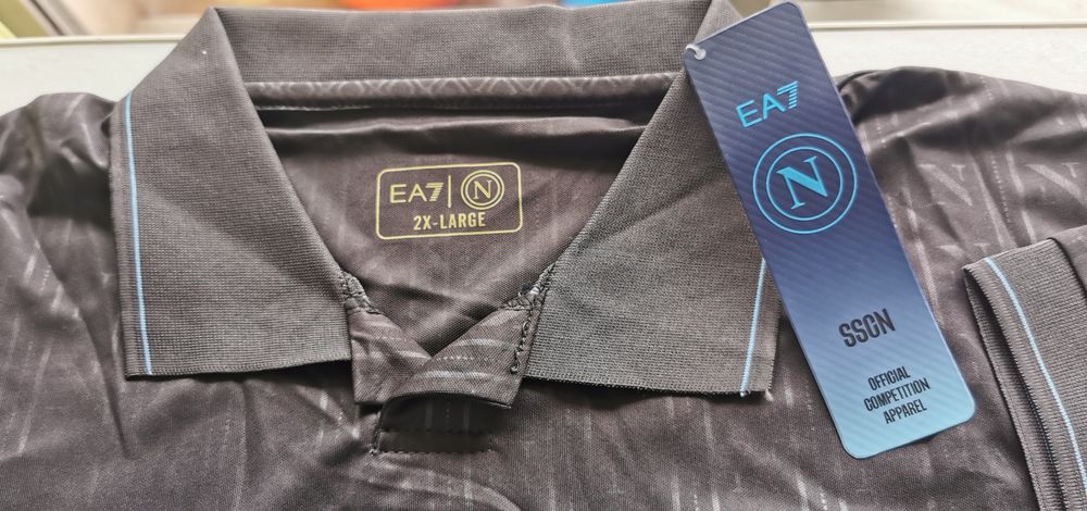 T-shirt NÁPOLES MYTOMINAY 2xl nova