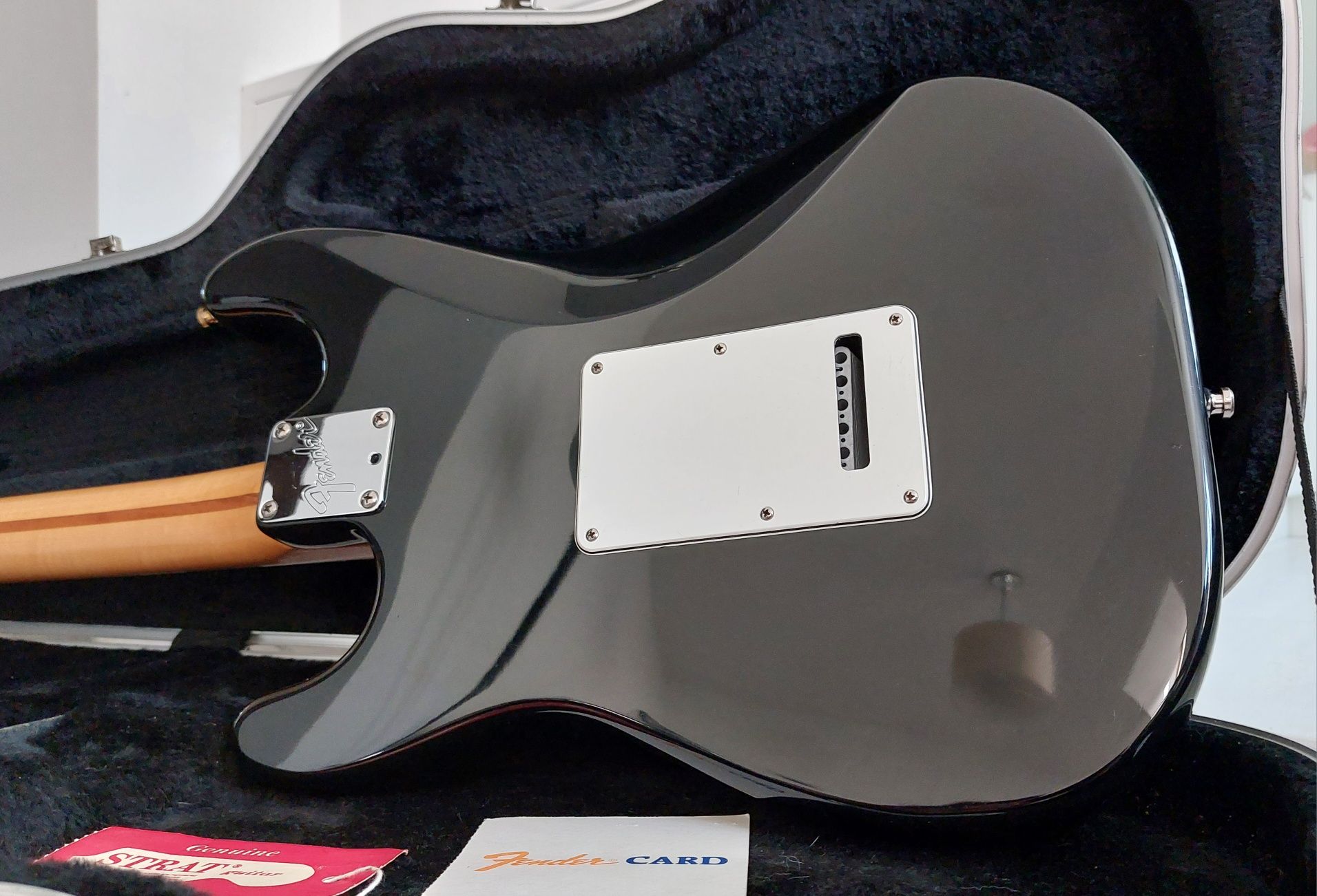 Fender Stratocaster American Standard USA 1996 case papiery