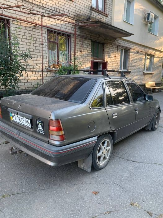 Продам автомобиль Опель кадет