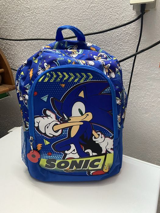 Mochila e um casaco muito quente