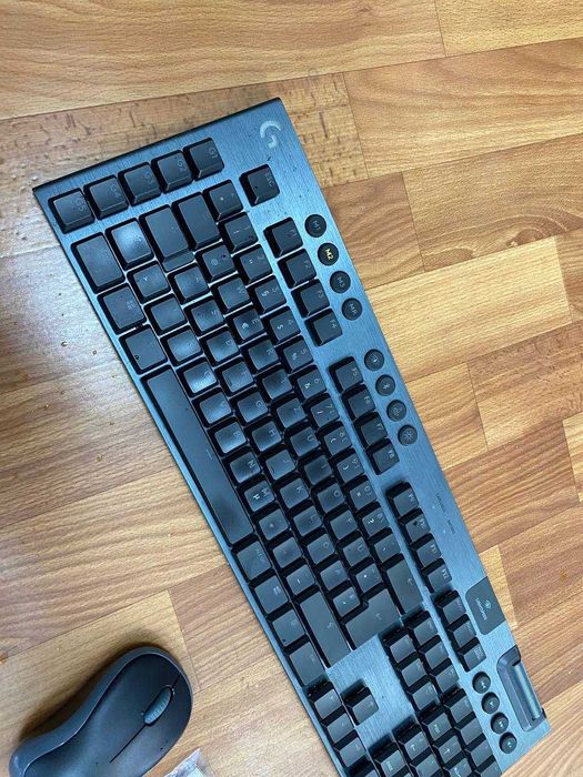 Клавіатура бездротова Logitech G915 Gaming